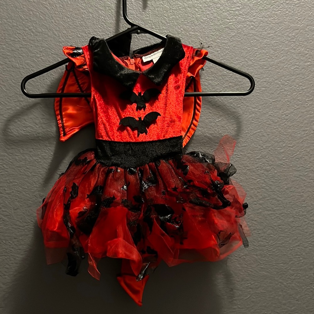 Baby costume 0-3 mths Devil vampire dress